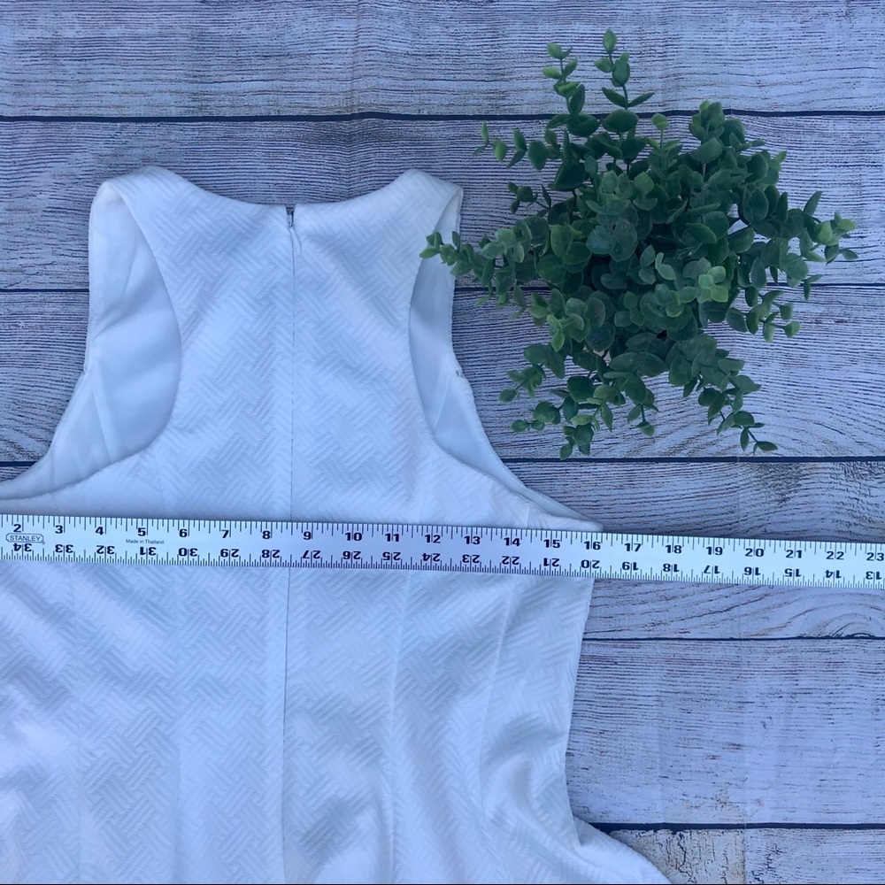 Sunday in Brooklyn Lined Tank - Picture 5 of 6